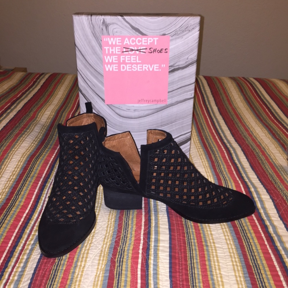 ✨NIB✨ Jeffrey Campbell Taggart Bootie